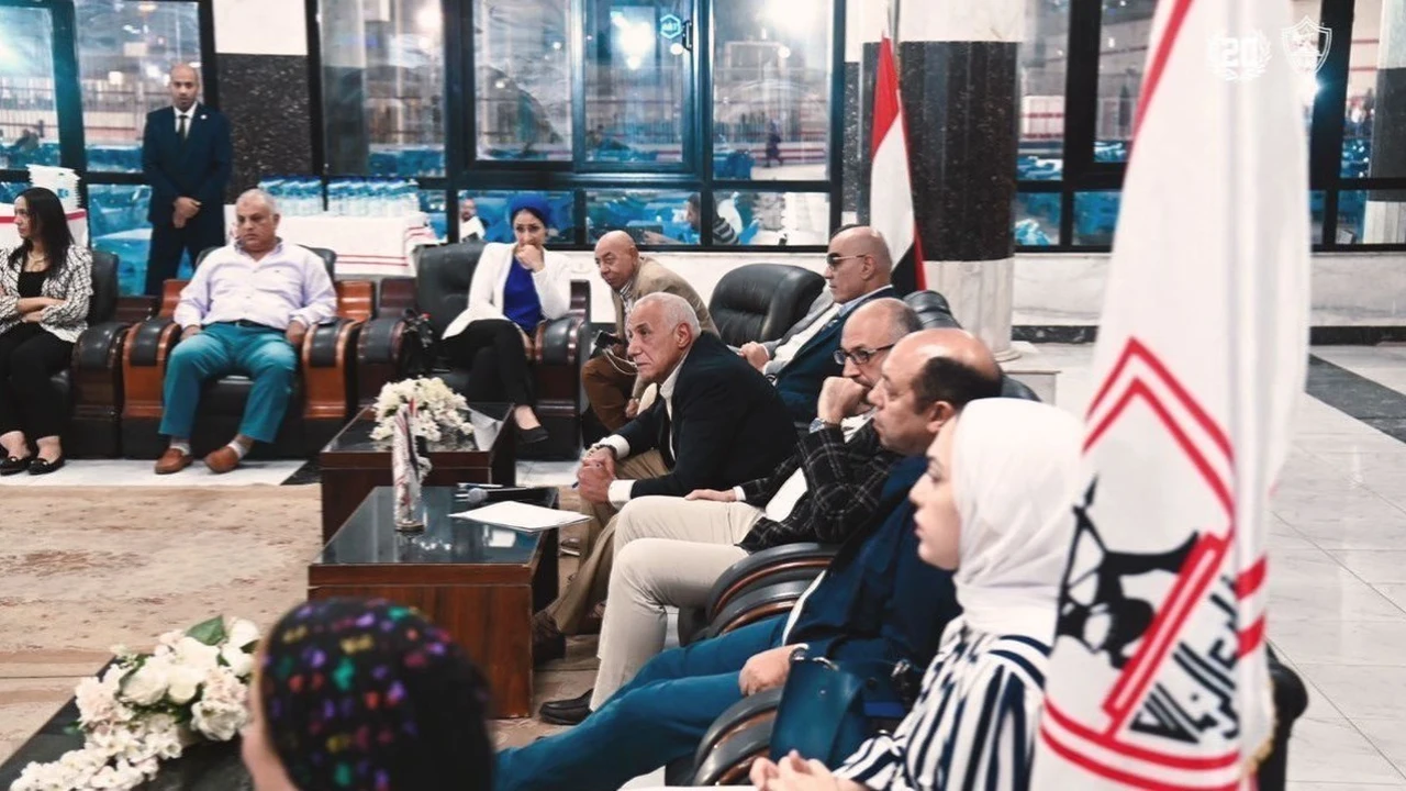 خطاب رسمي للجبلاية.. الزمالك يطلب تأجيل مواجهة سيراميكا كليوباترا في كأس مصر